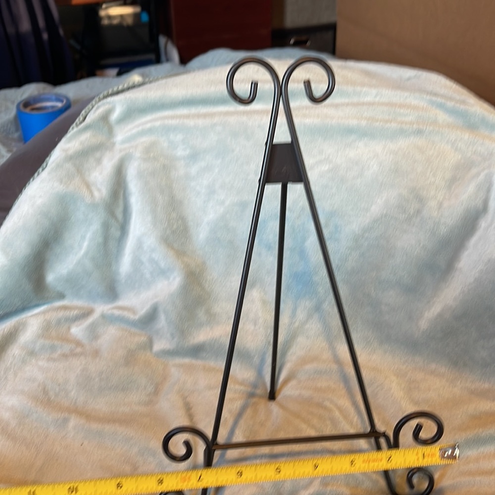 Picture stand - Picture 4 of 4